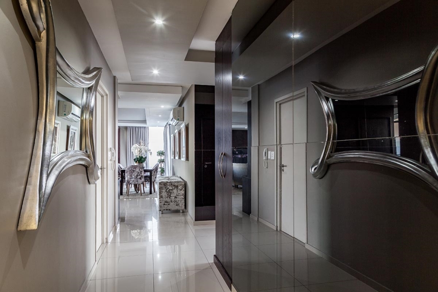 3 Bedroom Property for Sale in Bloubergstrand Western Cape